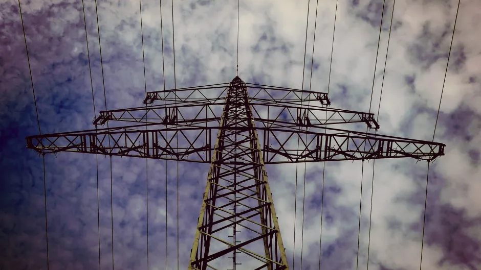 Rubrik_Klima_und_Energie_c._Pixabay_strommast-2218719_1920